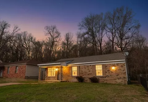 1270 Chickamauga Ave, Memphis, TN 38109