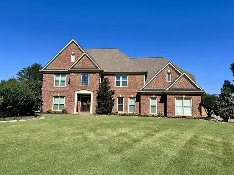 9108 E Grovelawn Cv E, Germantown, TN 38139