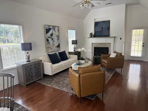 5524 Fountain Bay Dr, Memphis, TN 38120