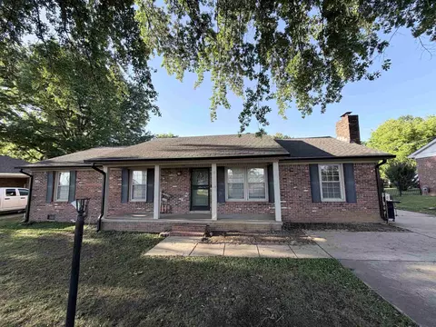 73 Hughes Dr, Jackson, TN 38305