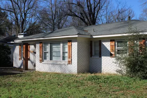 1673 S White Station Rd, Memphis, TN 38117