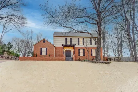 2001 Woodchase Cv, Cordova, TN 38016