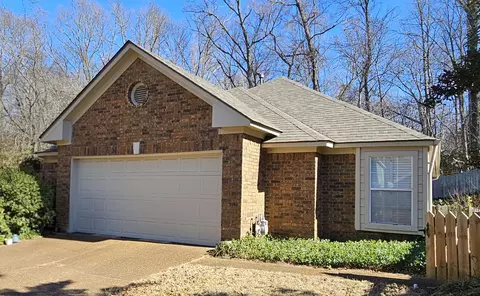 5544 Pine Oak Ln, Bartlett, TN 38135