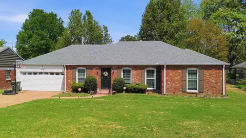 5542 Knight Arnold Rd, Memphis, TN 38115