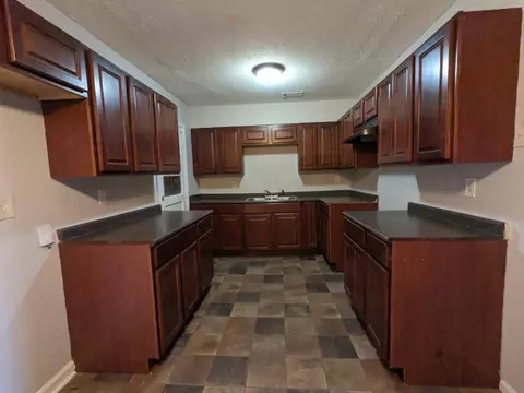 Kitchen - 3733 Brompton Ave, Memphis, TN 38118 photo 1 of 2