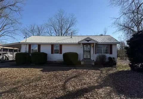 150 Powell St, Hickory Valley, TN 38042