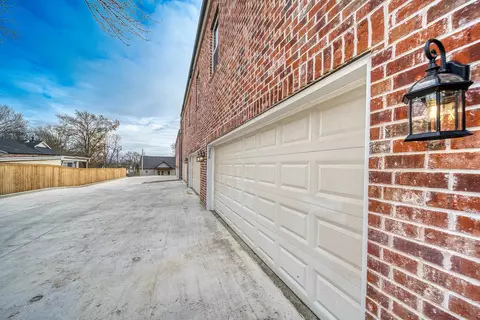 Exterior - 200 E Washington Ave, Covington, TN 38019 photo 6 of 10