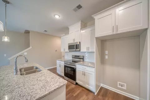 Kitchen - 212 E Washington Ave, Covington, TN 38019 photo 2 of 2