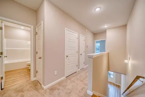 Entry Way - 224 E Washington Ave, Covington, TN 38019 photo 2 of 5