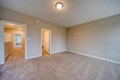 Bedroom - 224 E Washington Ave, Covington, TN 38019 photo 7 of 8