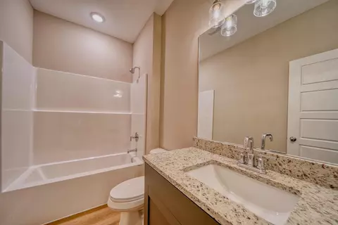 Bath - 224 E Washington Ave, Covington, TN 38019 photo 2 of 3