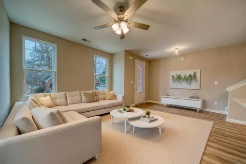 Living - 224 E Washington Ave, Covington, TN 38019 photo 1 of 4