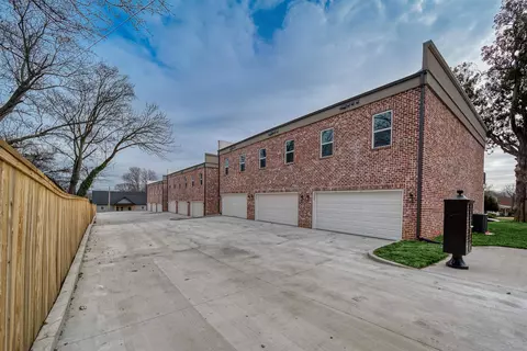 Exterior - 236 E Washington Ave, Covington, TN 38019 photo 10 of 10