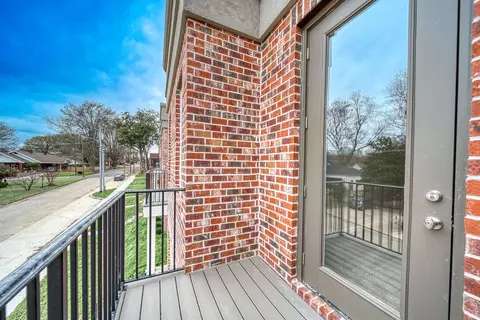 Exterior - 272 E Washington Ave, Covington, TN 38019 photo 4 of 9