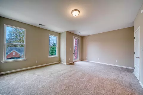 Bedroom - 284 E Washington Ave, Covington, TN 38019 photo 7 of 8