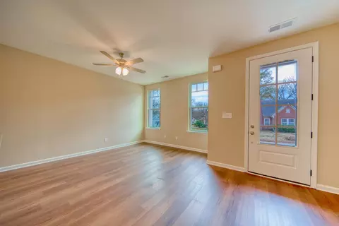 Living - 284 E Washington Ave, Covington, TN 38019 photo 5 of 7