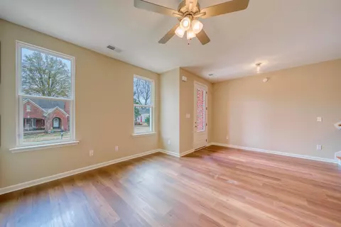 Living - 284 E Washington Ave, Covington, TN 38019 photo 6 of 7