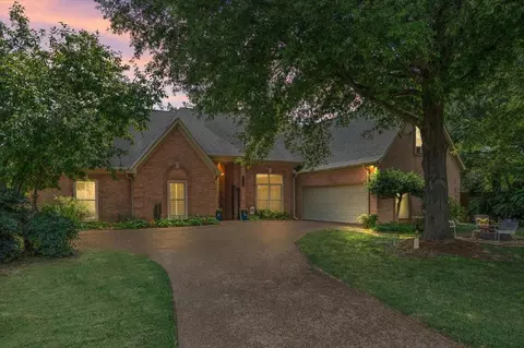 6565 Quail Pointe Cir, Memphis, TN 38120