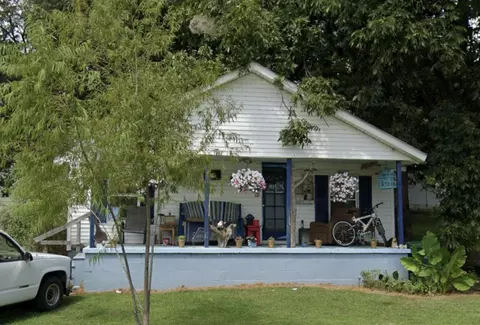 71 4th St, Gates, TN 38037