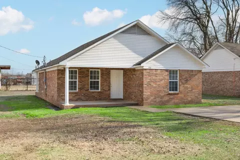 212 Feezor St, Covington, TN 38019