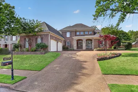 10219 Statfield Dr, Collierville, TN 38017