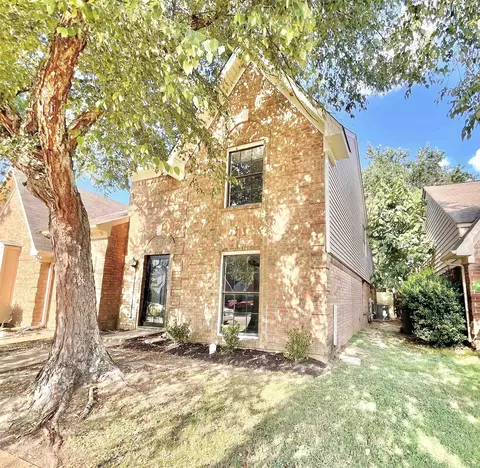 1646 Oaken Bucket Dr, Cordova, TN 38016