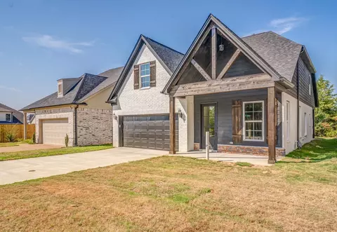 60 Umble St, Oakland, TN 38060