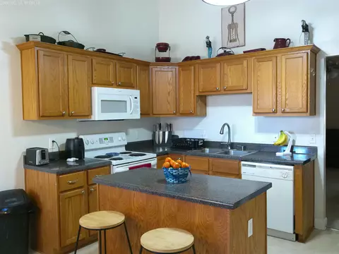 6141 Woodstock View Dr, Millington, TN 38053