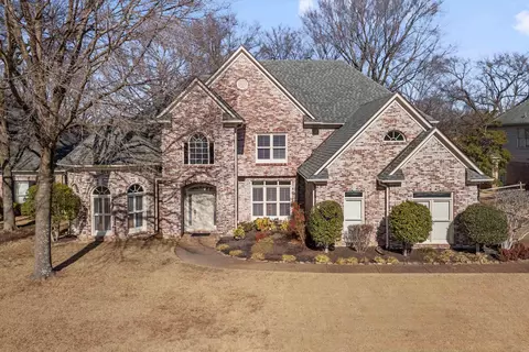 8712 River Hollow Dr, Cordova, TN 38016