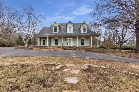 12420 Fox Lair Dr, Collierville, TN 38017