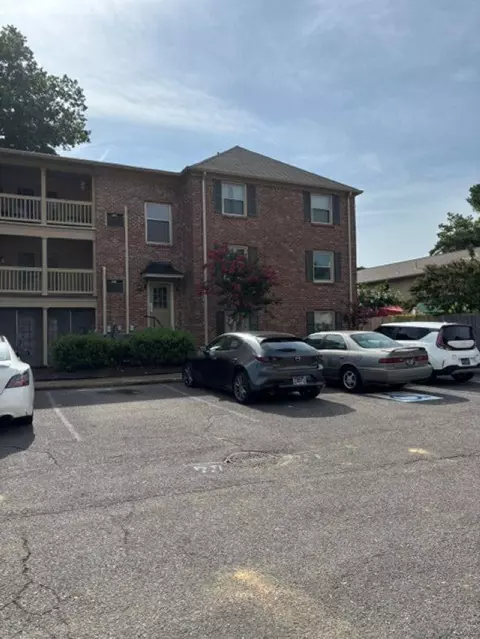 1206 Bristol Dr #202, Memphis, TN 38119