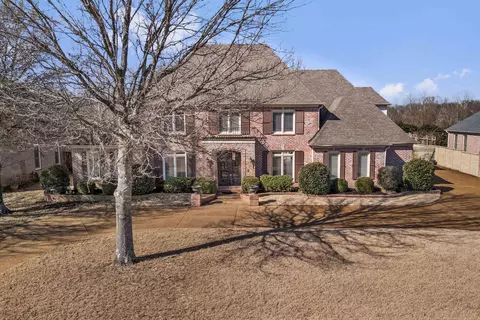 1831 Groveway Dr, Germantown, TN 38139