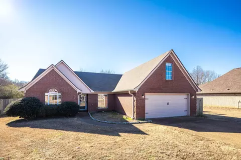 7775 Shadow Elm Ln, Arlington, TN 38002