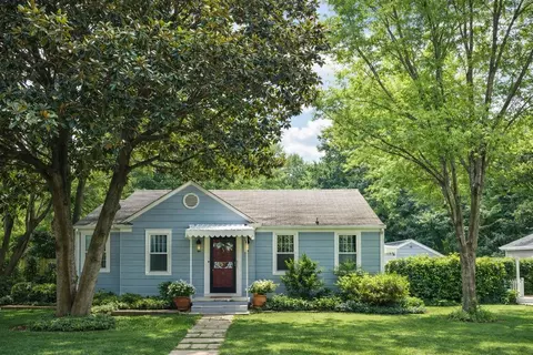699 Shotwell St, Memphis, TN 38111