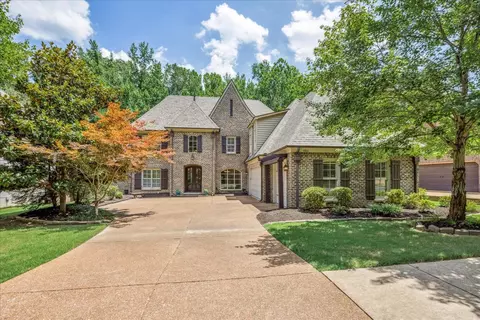 4760 Maple Walk Dr, Lakeland, TN 38002