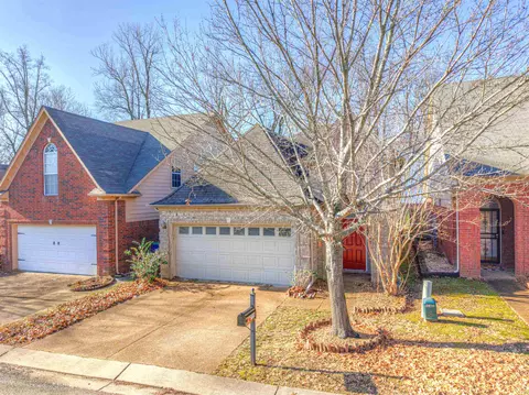 2715 Bending Elm Dr, Cordova, TN 38016