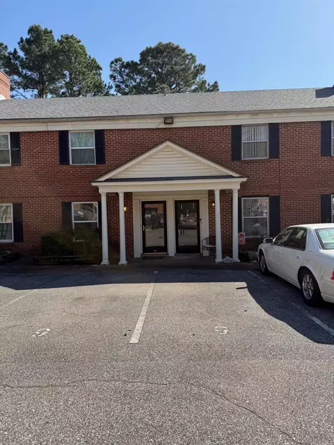 5726 Quince Rd #9, Memphis, TN 38119