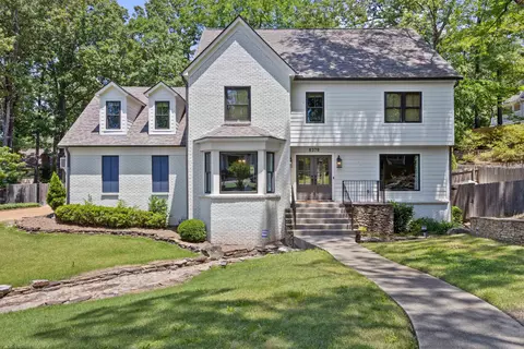 8378 Drury Ln, Germantown, TN 38139