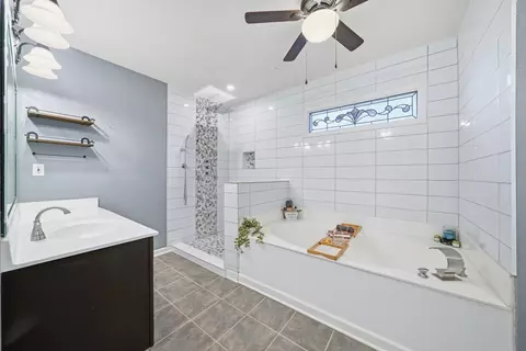 Bath - 307 John Cv, Collierville, TN 38017 photo 1 of 3
