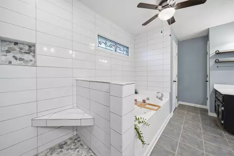 Bath - 307 John Cv, Collierville, TN 38017 photo 2 of 3