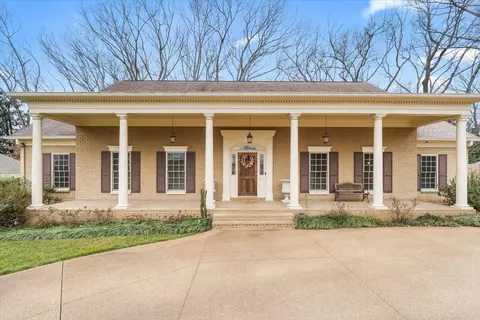 2395 Kirby Rd, Memphis, TN 38119