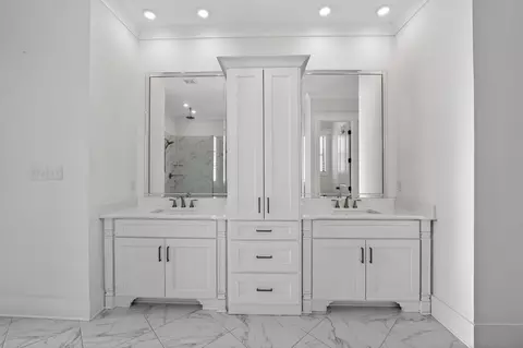 Bath - 1421 Peyton Run Loop S, Collierville, TN 38017 photo 1 of 5