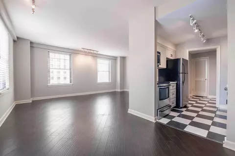 109 N Main St #806, Memphis, TN 38103