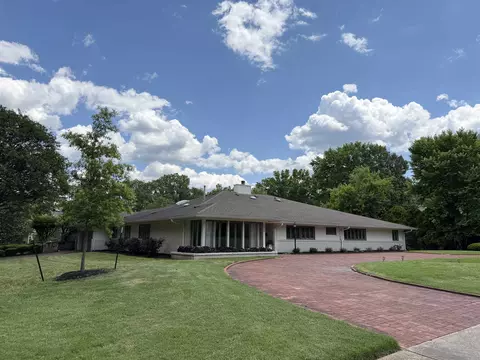 126 Wood Grove Rd, Memphis, TN 38117