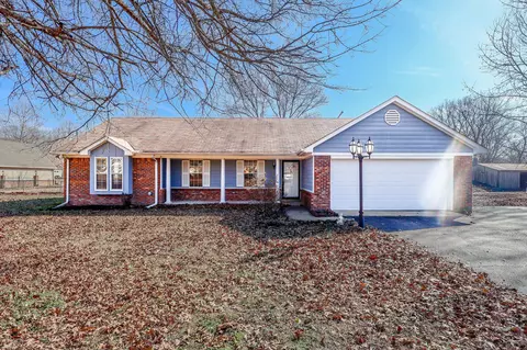 8712 Gragg Rd, Millington, TN 38053