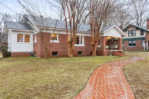 110 W Poplar Ave, Collierville, TN 38017