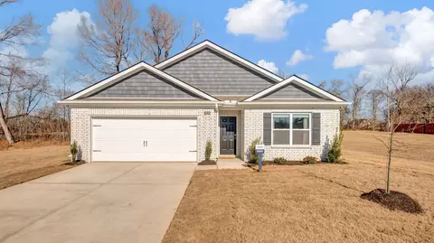 32 Thorn Tree St, Byhalia, MS 38611