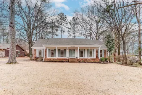 6699 Garden Oaks Dr, Memphis, TN 38120