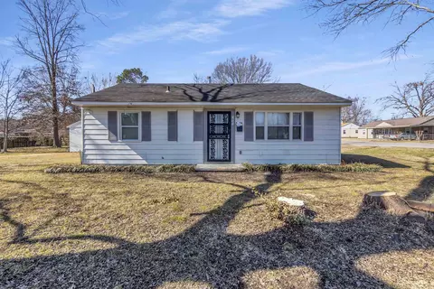 7821 Newport Rd, Millington, TN 38053