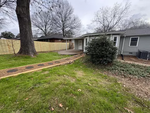 Exterior - 2823 Elmore Park Rd, Bartlett, TN 38134 photo 3 of 5